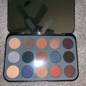 BH COSMETICS GLAMREFLECTION SMOKE PALETTE